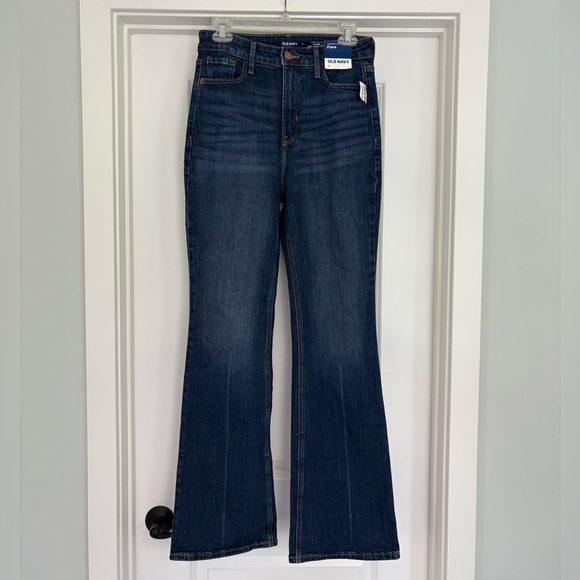 NWT Old Navy High Rise Flare Jeans Size 4 - Picture 2 of 7